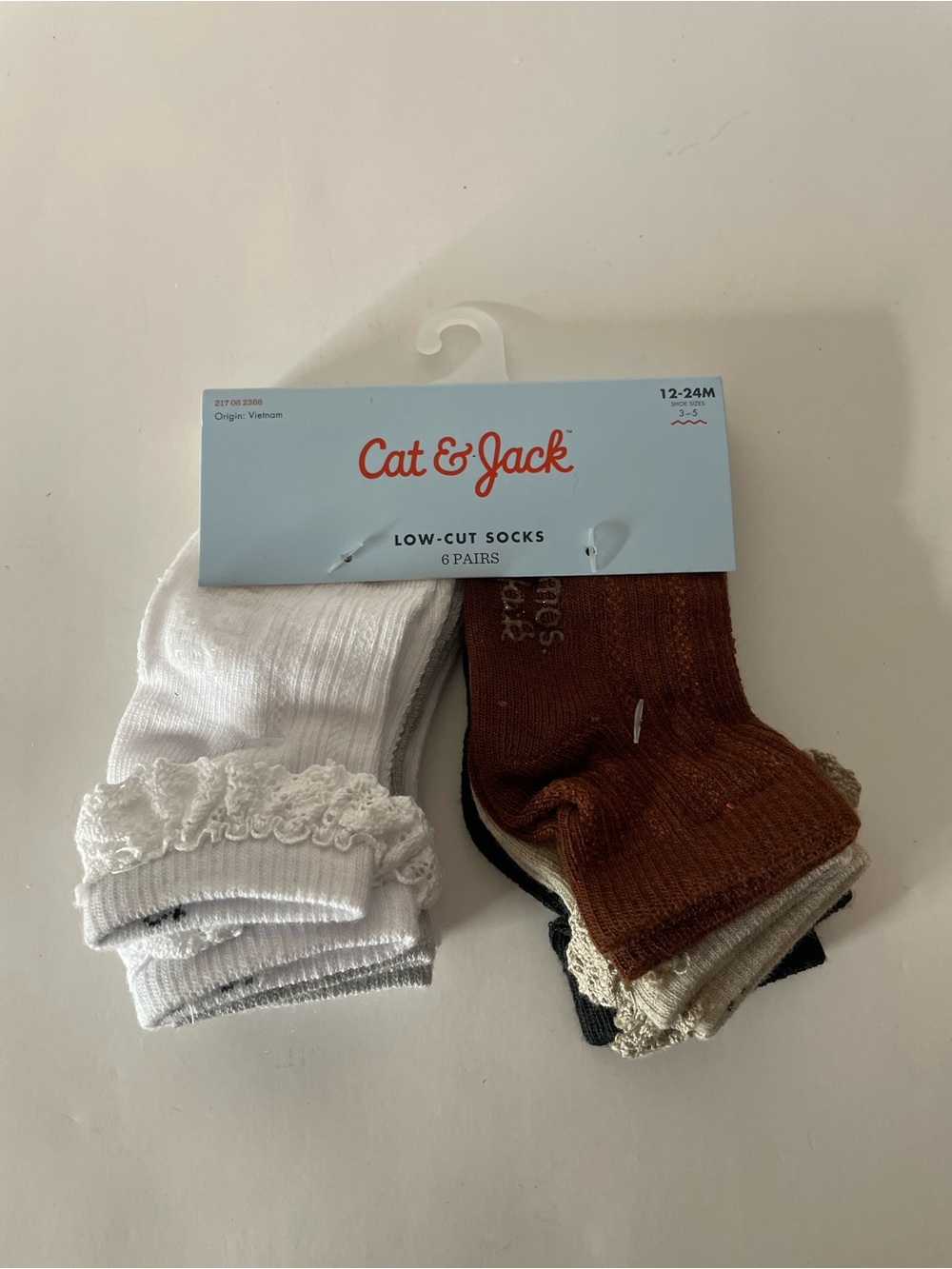 Cat & Jack Low-Cut Casual Socks — White, Brown, Black & Cream Mix